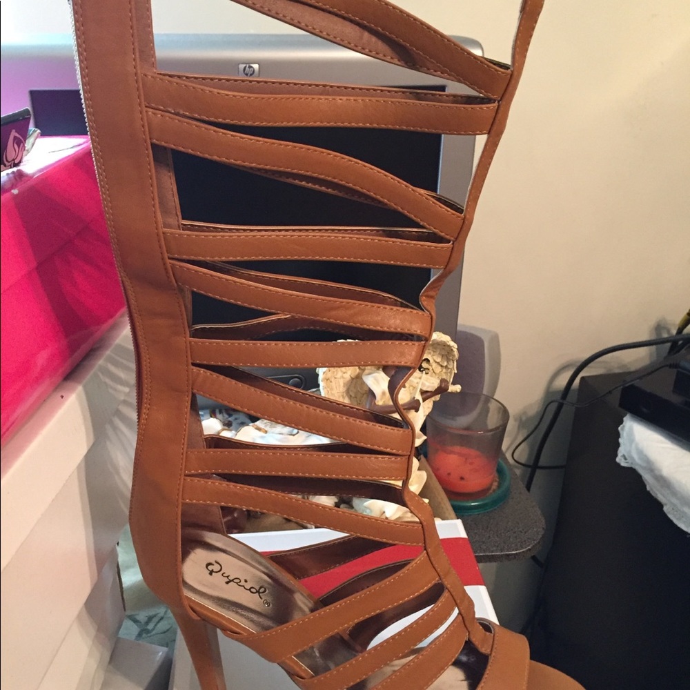 High heel boot